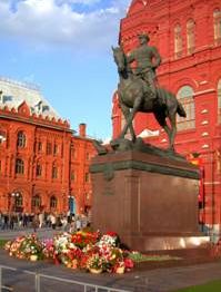 Рефераты | Рефераты по москвоведению | Памятник Г.К. Жукову на Манежной площади в Москве